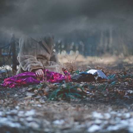 Όσα κι αν σου γράφω πάντα κάτι θα μένει