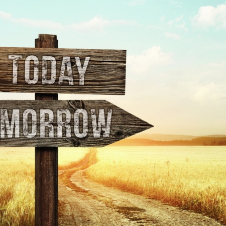 Αφήνουμε γι' αύριο όσα μπορούμε να κάνουμε σήμερα