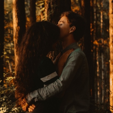 Εσύ που όλα τ' ανατρέπεις