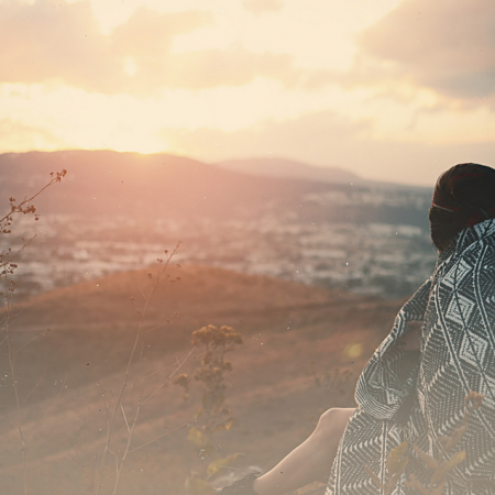 Κανείς δεν μπορεί να ζήσει μόνος