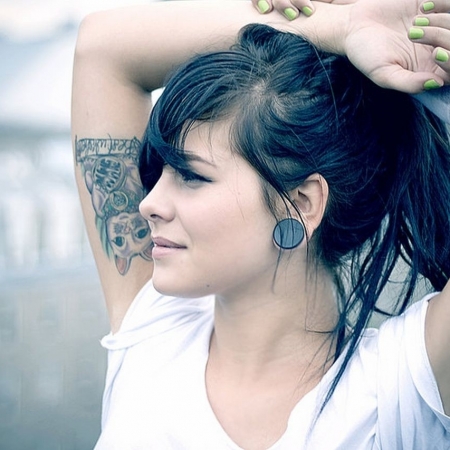 Απ' το όνειρο στην πραγματικότητα μια δράση απόσταση