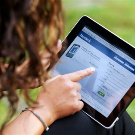 Το facebook μπορεί να καταστρέψει τη σχέση σου
