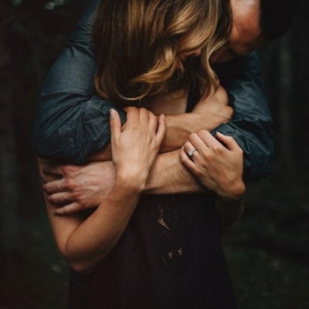 Μια στιγμή μπορεί ν' αξίζει όλα τα «για πάντα» του κόσμου