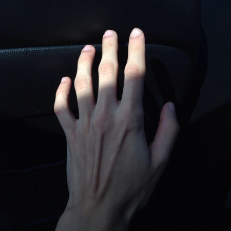 Μη δαγκώνεις, άσε με να σ’ αγαπήσω