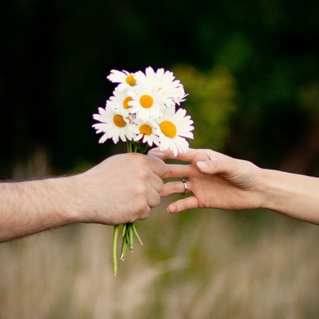 Όσα δίνουμε δεν πάνε χαμένα