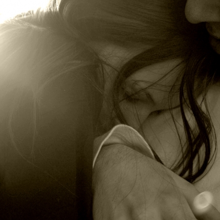 Το σκοτάδι του ενός, δυο μαζί το κάνουν φως