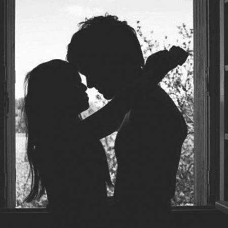 Με τα μάτια μιλάμε εμείς