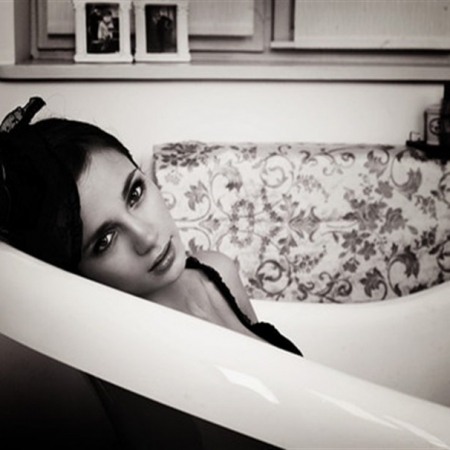 Μη με εμπιστεύεσαι τώρα που σε γουστάρω