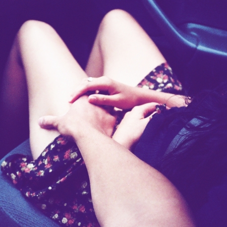 Χάδια, φιλιά και δαγκωνιές εν κινήσει