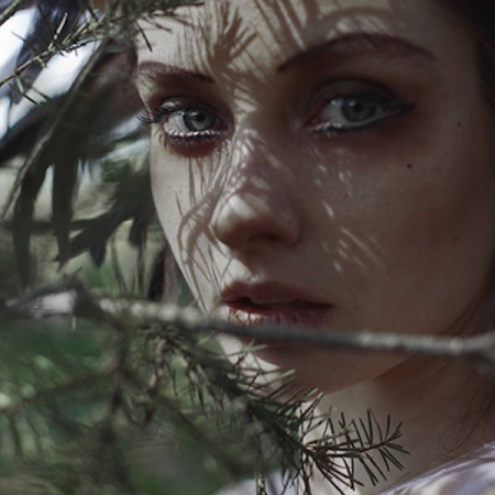 Θα μείνεις;