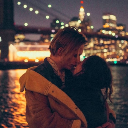 Έναν άνθρωπο να μας προσέχει σαν τα μάτια του θέλουμε