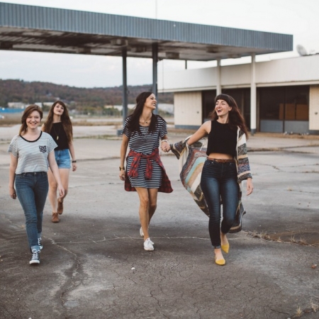 Οι φίλοι που επιζητούν συνεχώς την προσοχή σου