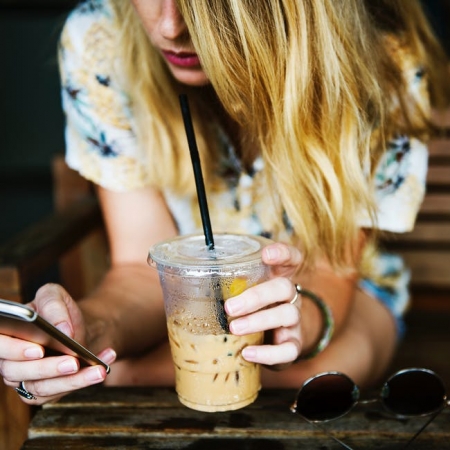 Όταν σταματήσεις να ψάχνεις wifi θα συνδεθείς με την πραγματική ζωή