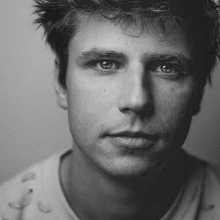 Τους βλέπεις απ' έξω γελαστούς και μέσα υποφέρουν