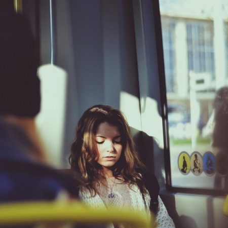 Αρκεί να μη νιώσουμε μόνοι