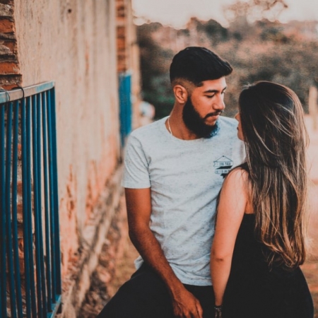 Κράτα την αγάπη ο κόσμος να χαλάσει