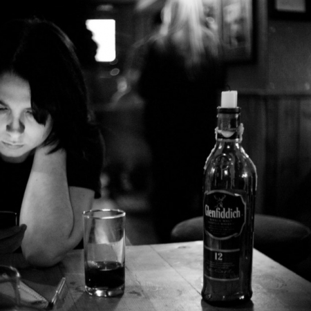 Πόσα ξενύχτια για ένα μήνυμα