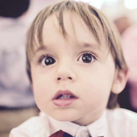 Τα παιδιά χρειάζονται άνευ όρων αγάπη κι αποδοχή