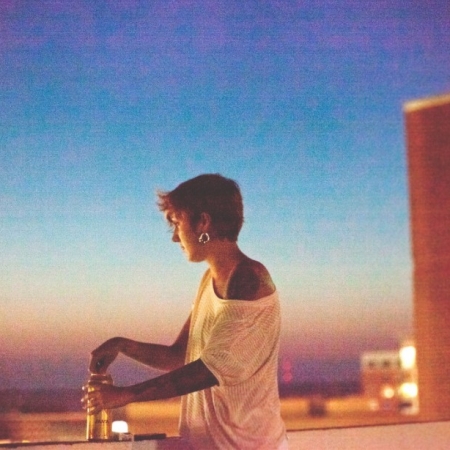 Άνοιξε ο καιρός και τα βράδια τα περνάμε με φίλους στα μπαλκόνια