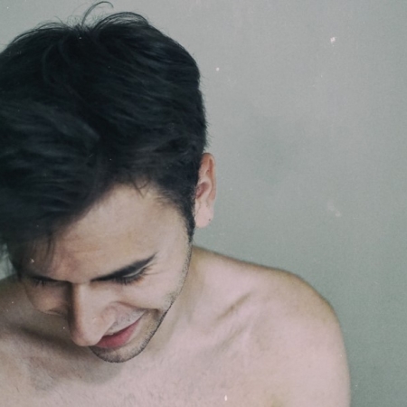 Απλώς μου χαμογέλασε