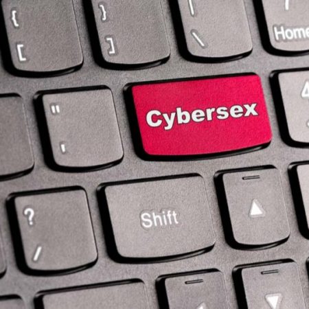 Cybersex· η ψηφιακή ηδονή που φοβάσαι να δοκιμάσεις