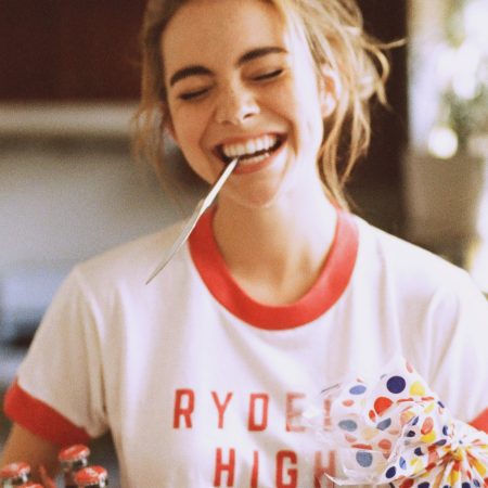 Αν αφήνετε γλυκό στο σπίτι θα το τρώμε· νόμος