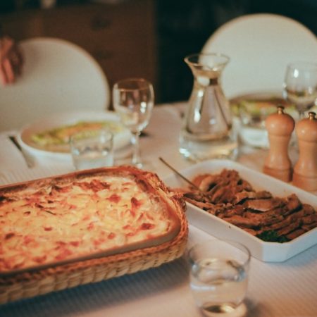 Σπίτι είναι όπου ζουν οι άνθρωποί μας