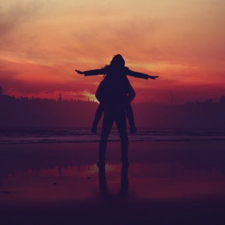 Ο έρωτας γεννιέται απρόοπτα κι ανεξήγητα