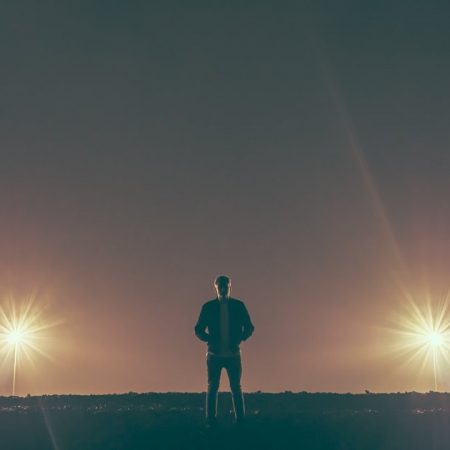 Γίνεται να μου λείπεις τόσο πολύ;