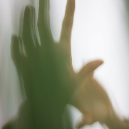 Σε σώζω απ΄ όσα θα ζούσαμε