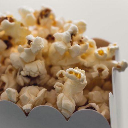 10 ταινίες που ντρεπόμαστε να ομολογήσουμε ότι γουστάρουμε