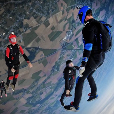 Skydiving· τολμάς μια βουτιά στο κενό;