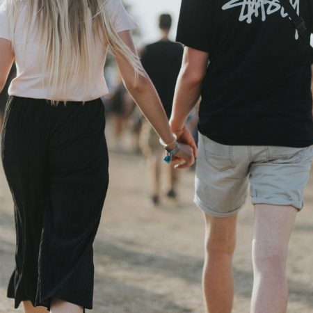 Δικαιολογείς το ταίρι σου προς υπεράσπισή σου