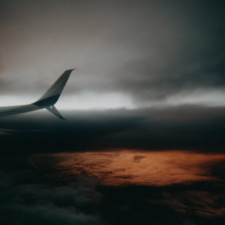 Ακόμα πιστεύεις ότι είμαι καλά μακριά σου;