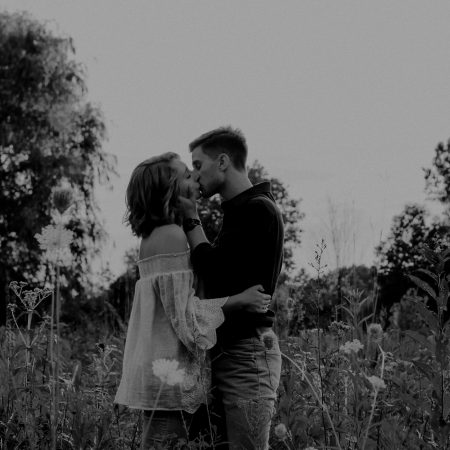 Τα στραβά, ανάποδα κι ακατανόητά μας στη φόρα