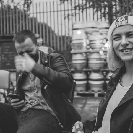 10 σημάδια ότι πραγματικά σε θέλει