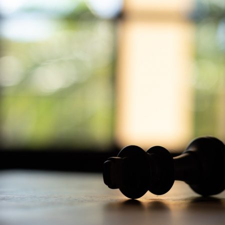 Κάποτε τα σύμβολα καταρρέουν