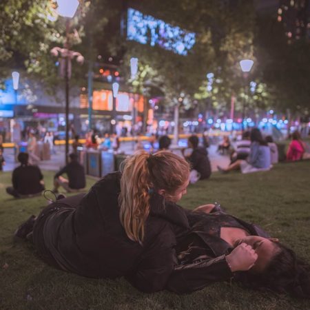 Ο έρωτας δε χωράει σε κουτάκια κανονικότητας