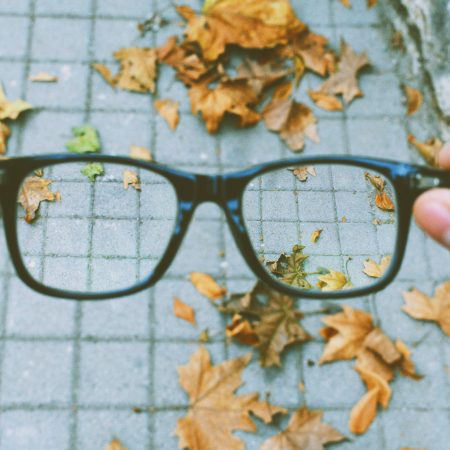 Το να πιστεύεις ότι είσαι πιο έξυπνος απ' τους άλλους, θα σου βγει σε κακό