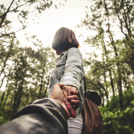 Μην προσπαθείς να ξεκόψεις το σύντροφό σου απ' όσους αντιπαθείς