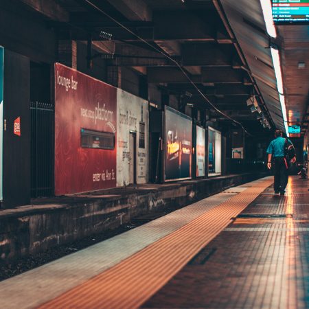 Διαφημίσεις και πάλι διαφημίσεις· αγοράζουμε έξυπνα ή ό,τι βρούμε;