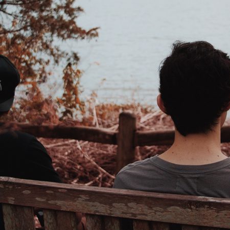 Με τους κολλητούς τσακώνεσαι και δέκα λεπτά μετά δε θυμάστε γιατί