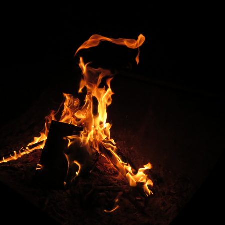 Φωτιά ο ένας;· αέρας ο άλλος!