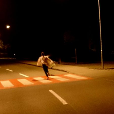 Και τώρα τι κάνουμε, ερωτευόμαστε ή φεύγουμε τρέχοντας;