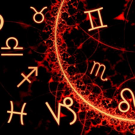 Τι δείχνει το φιλί των 12 ζωδίων