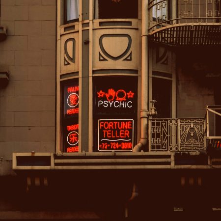 Φαινόμενο Φόρερ· η ανάγκη πίστης στο ανεξήγητο