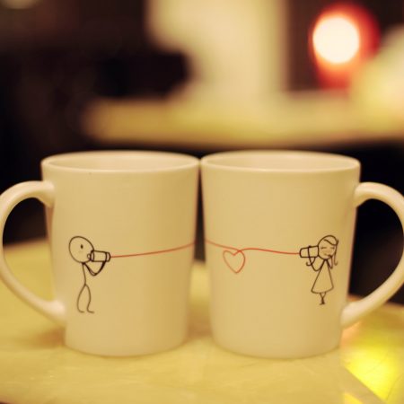 Γίνεται χρόνια μετά να μην ξέρει ούτε πώς πίνεις τον καφέ σου;