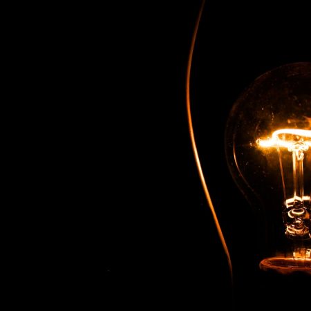 Τα 3 στάδια πριν στα σκάσει ο έρωτας