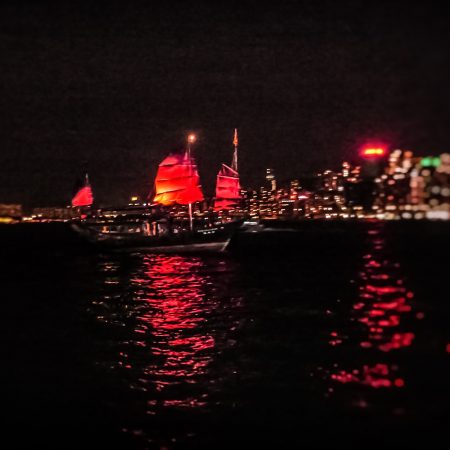 Οι μήνες που περνάμε χώρια