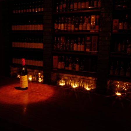 Δυο ποτήρια ροζέ κρασί στην τελευταία μας συνάντηση